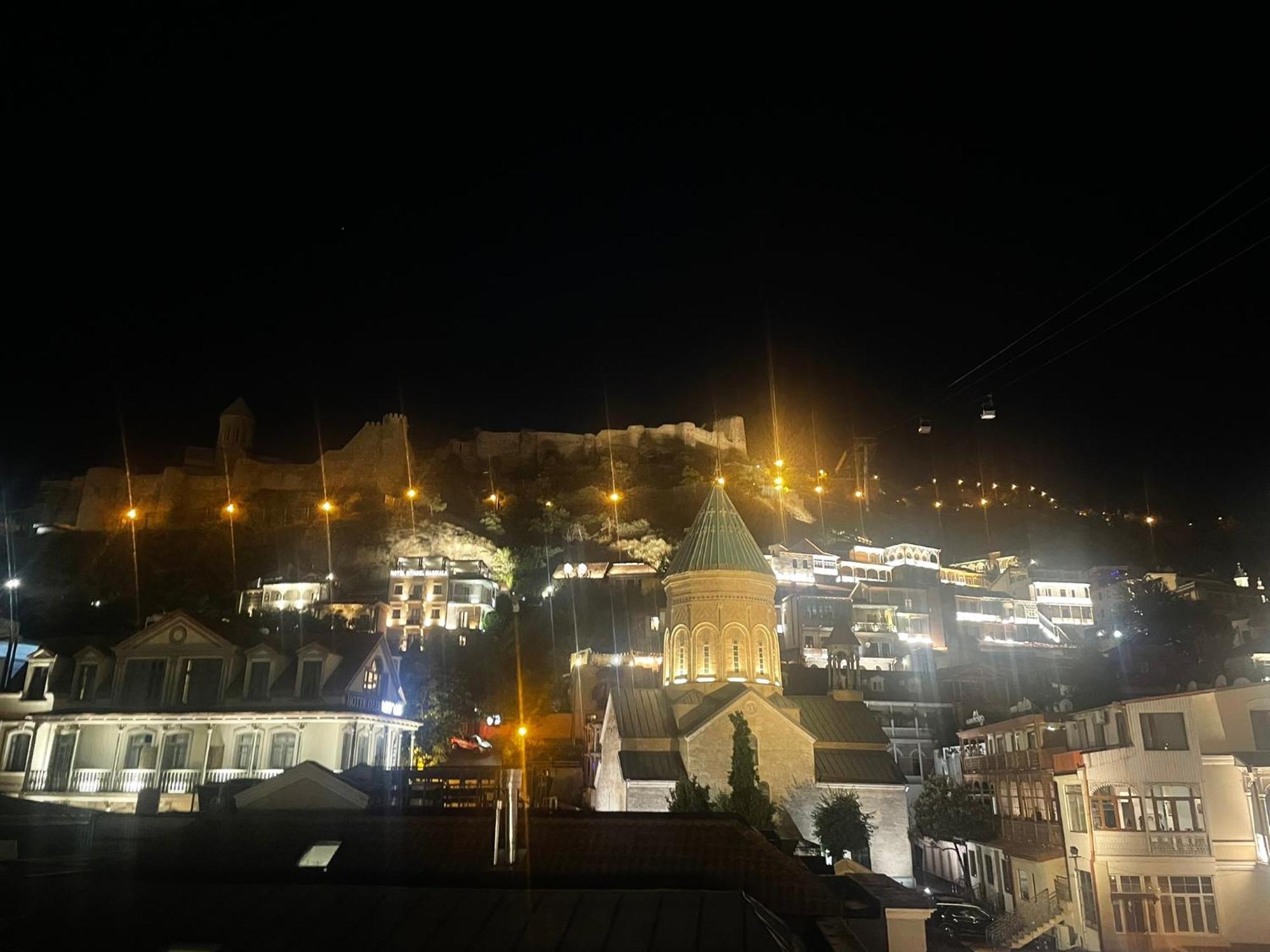 Meidan Inn Tbilisi Eksteriør billede